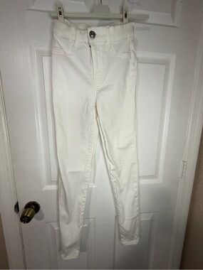 🔥American Eagle Outfitters Off-White High-Rise Skinny Jeans